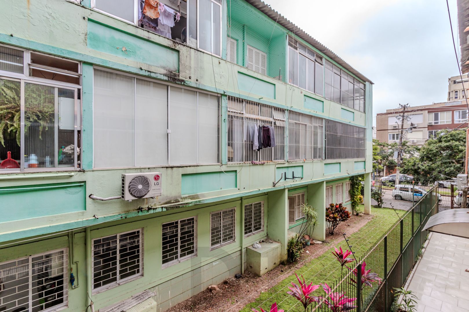 Apartamento no Menino Deus de 1 dormitório DESOCUPADO — foto 16
