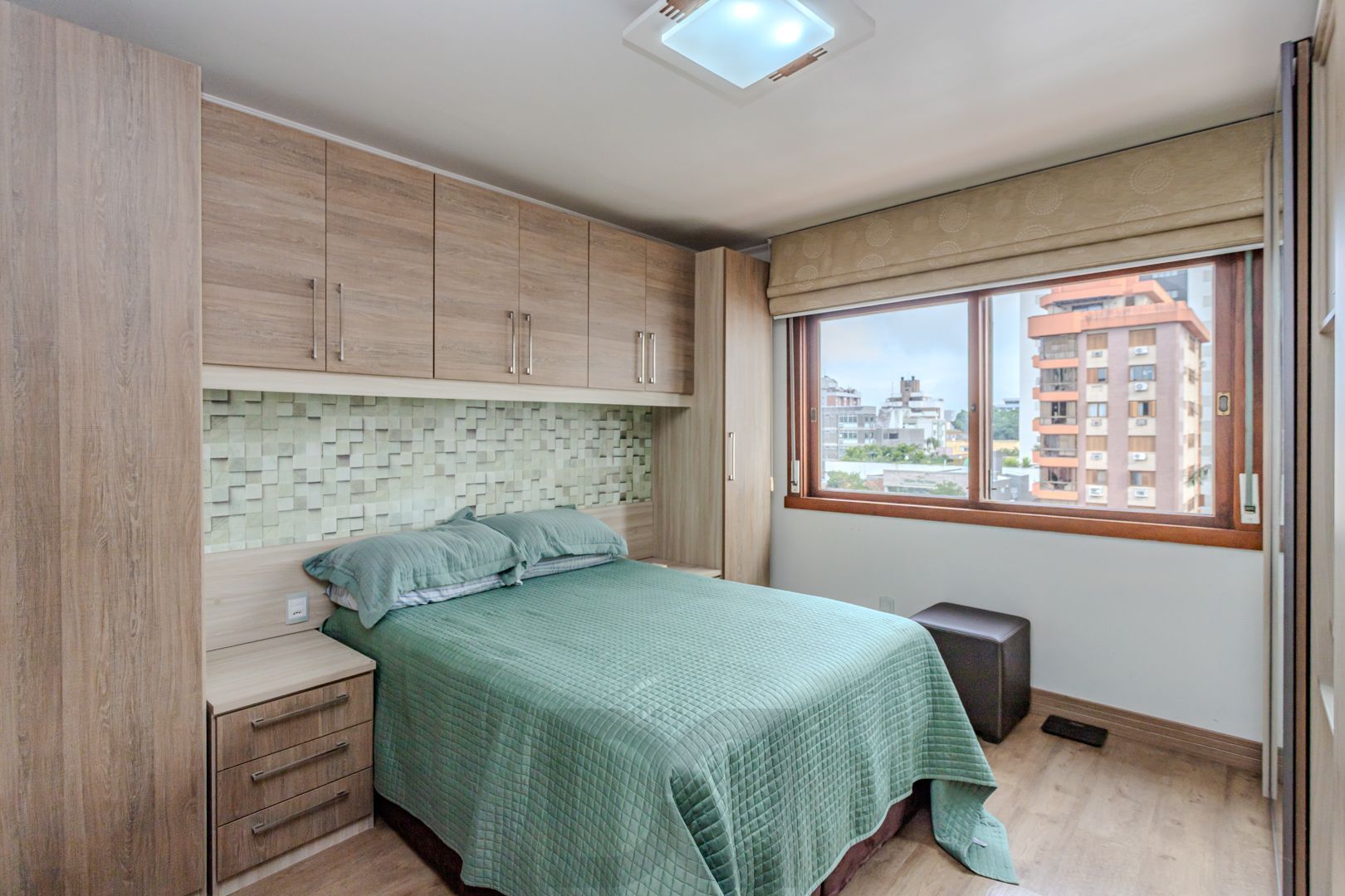 Apartamento no bairro Menino Deus de 4 dormitórios e vaga — foto 10