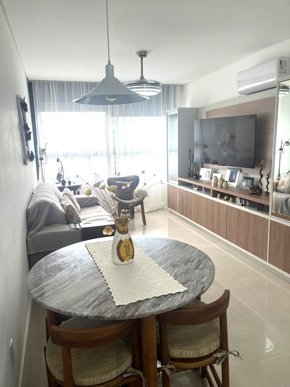 Apartamento no bairro Cristal de 2 dormitórios e vaga MOBILIADO — foto 2