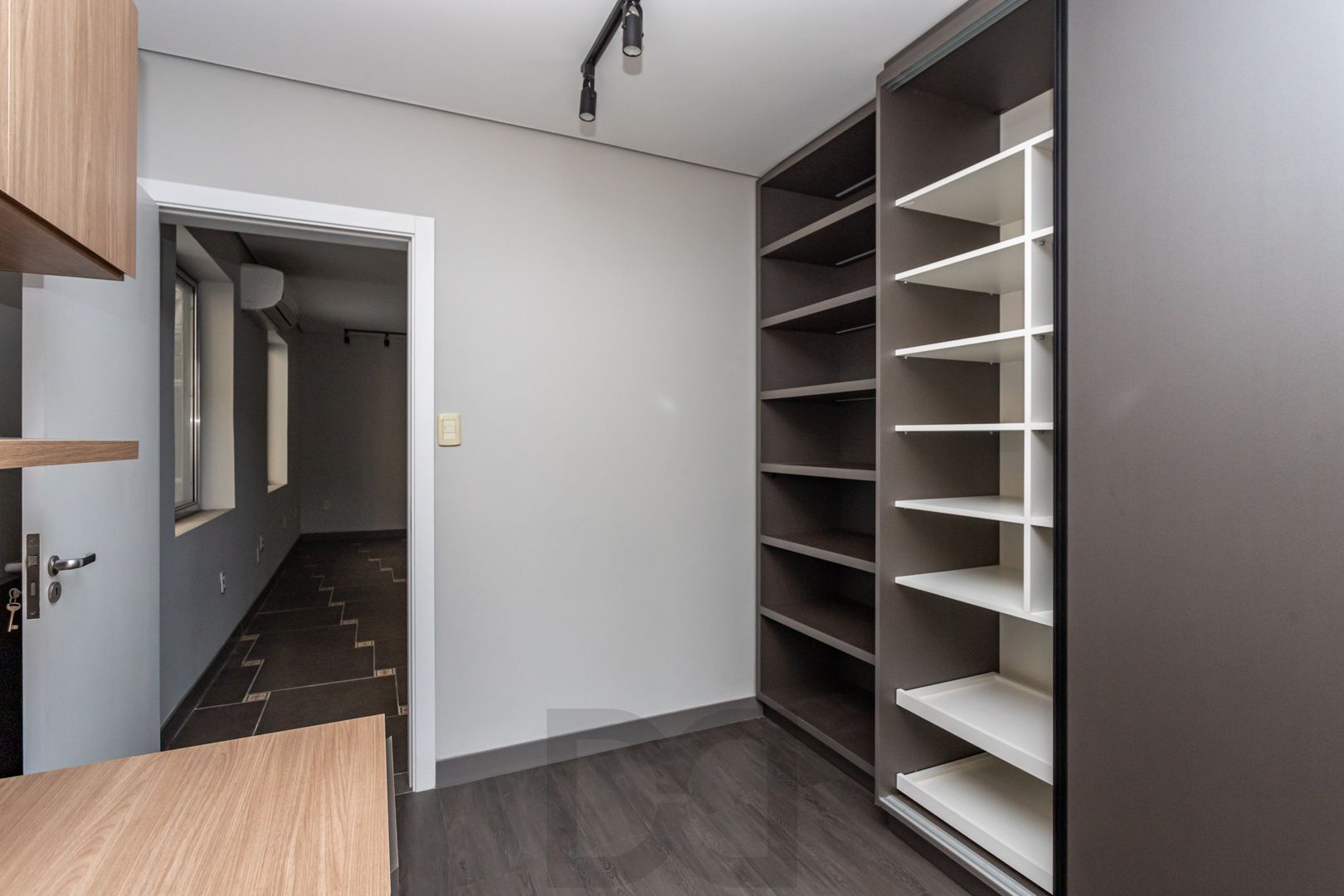 Apartamento no Bom Fim de 2 dormitórios DESOCUPADO — foto 18