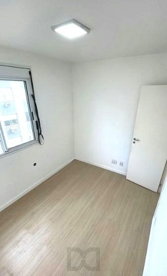 Apartamento no bairro Cristal de 2 dormitórios infra e vaga DESOCUPADO — foto 6