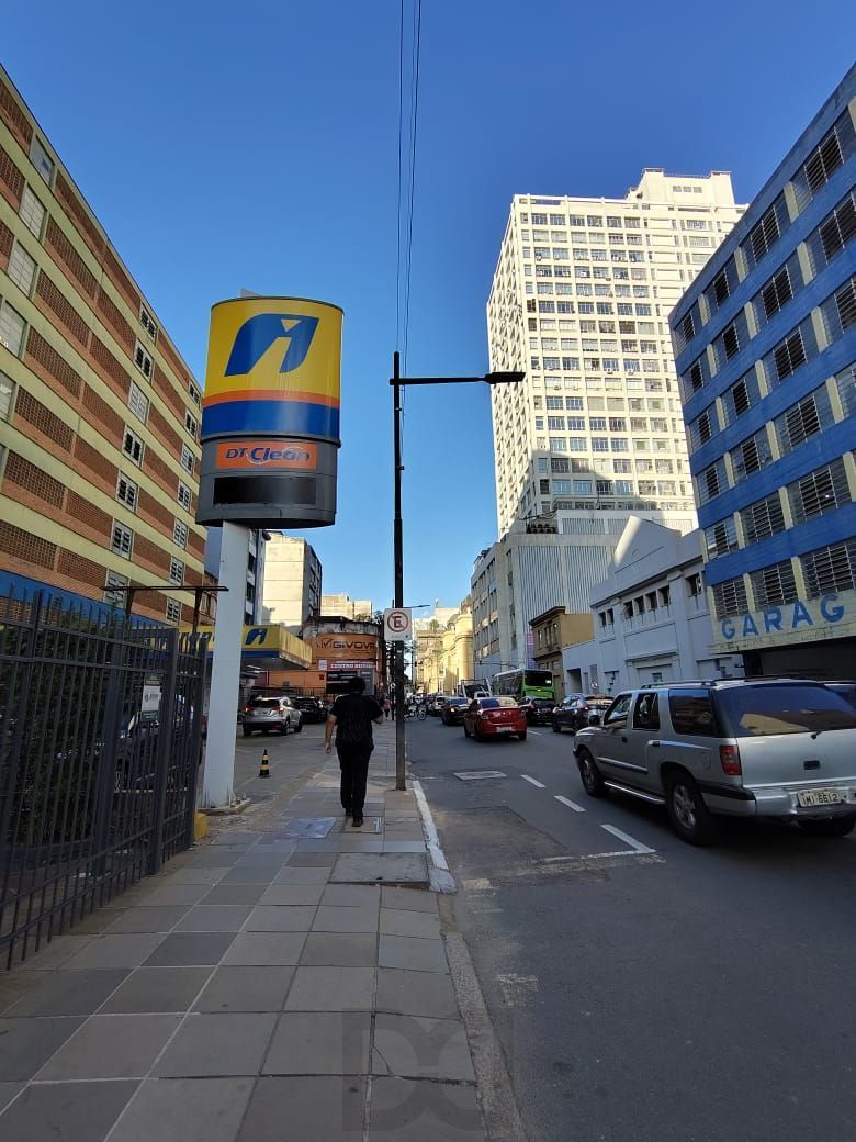 Loja com 143m² no bairro Centro Histórico em Porto Alegre — foto 1