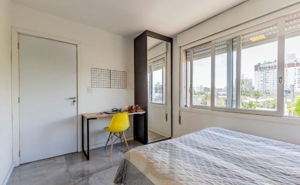 Apartamento na Cidade Baixa de 1 dormitório e dependência REFORMADO — foto 15