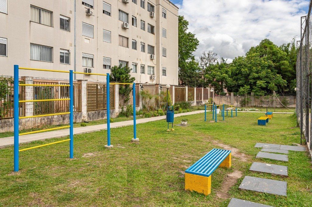 Apartamento no bairro Jardim Itu térreo de 2 dormitórios vaga e infra — foto 22