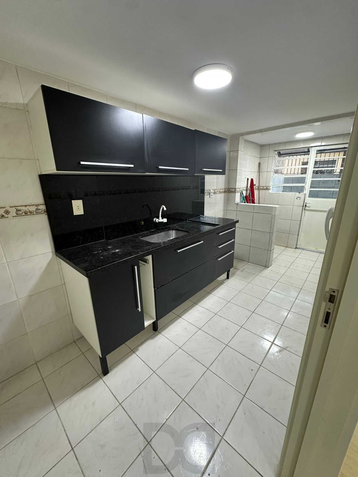 Apartamento com 3 Quartos, térreo com pátio privativo, 1 vaga coberta à Venda, 88m² privativos, só R$ 299.000 — foto 5
