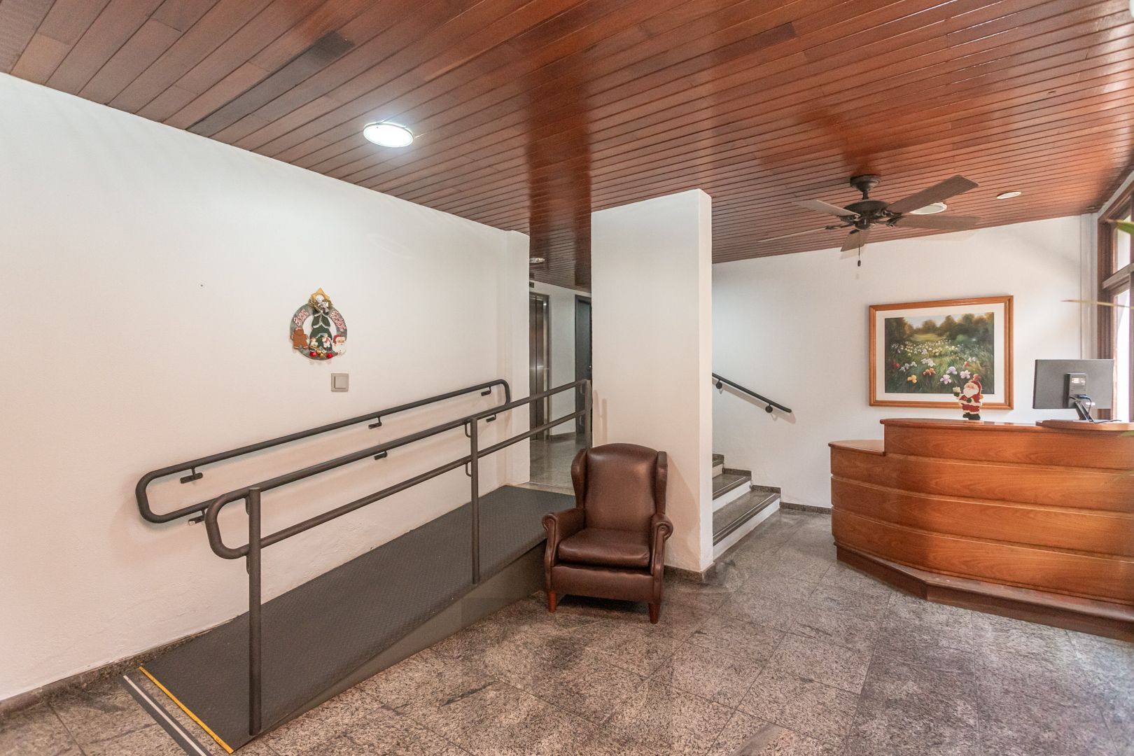 Apartamento no bairro Menino Deus de 4 dormitórios e vaga — foto 29