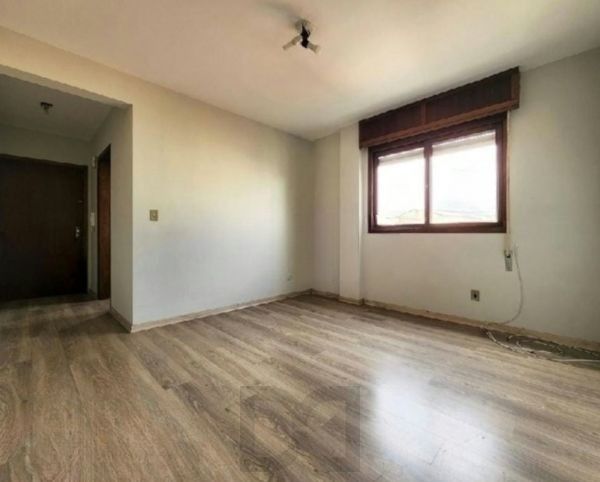 Apartamento no bairro Petrópolis de 2 dormitórios e vaga — foto 3