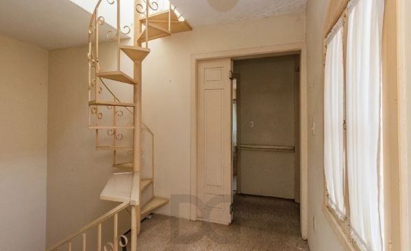 CASA DESOCUPADA E SEMI MOBILIADA, COM SUÍTE MASTER, SACADA, VISTA PANORÂMICA, EM AMPLO TERRENO NO SANTA TEREZA — foto 28