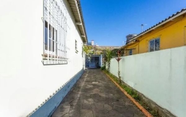 Casa no bairro Jardim Itú com edícula e 3 vagas — foto 21