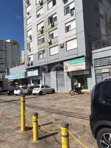 Loja no bairro Partenon com 200m² — foto 1