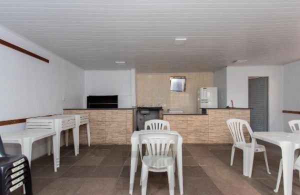 Apartamento no Humaitá de 2 dormitórios semi mobiliado — foto 17