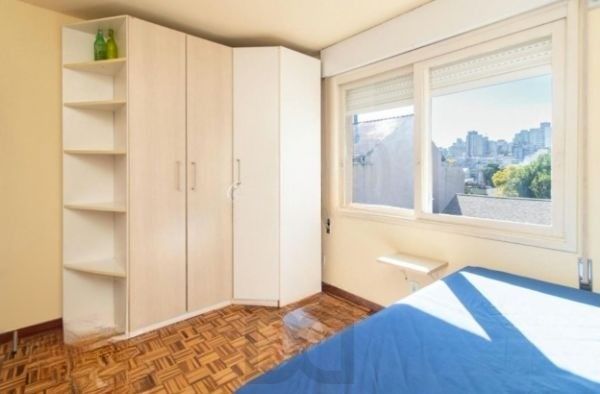 Apartamento no bairro Santana de 2 dormitórios e vaga DESOCUPADO — foto 11