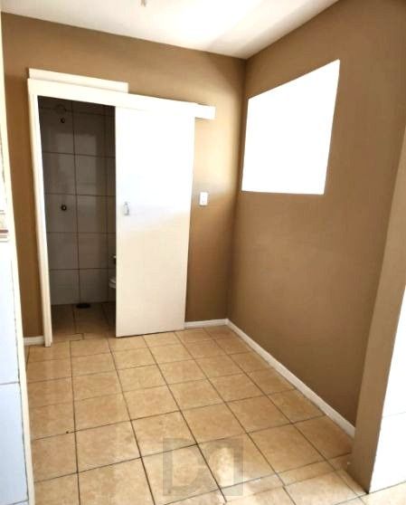 Apartamento no Menino Deus de 2 dormitórios DESOCUPADO — foto 13