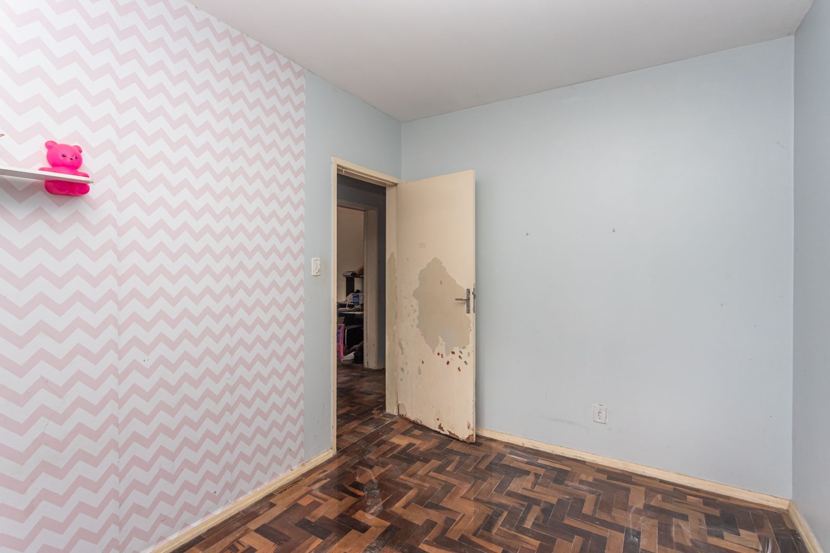 Apartamento no bairro Teresópolis de 3 dormitórios e vaga rotativa DESOCUPADO — foto 11