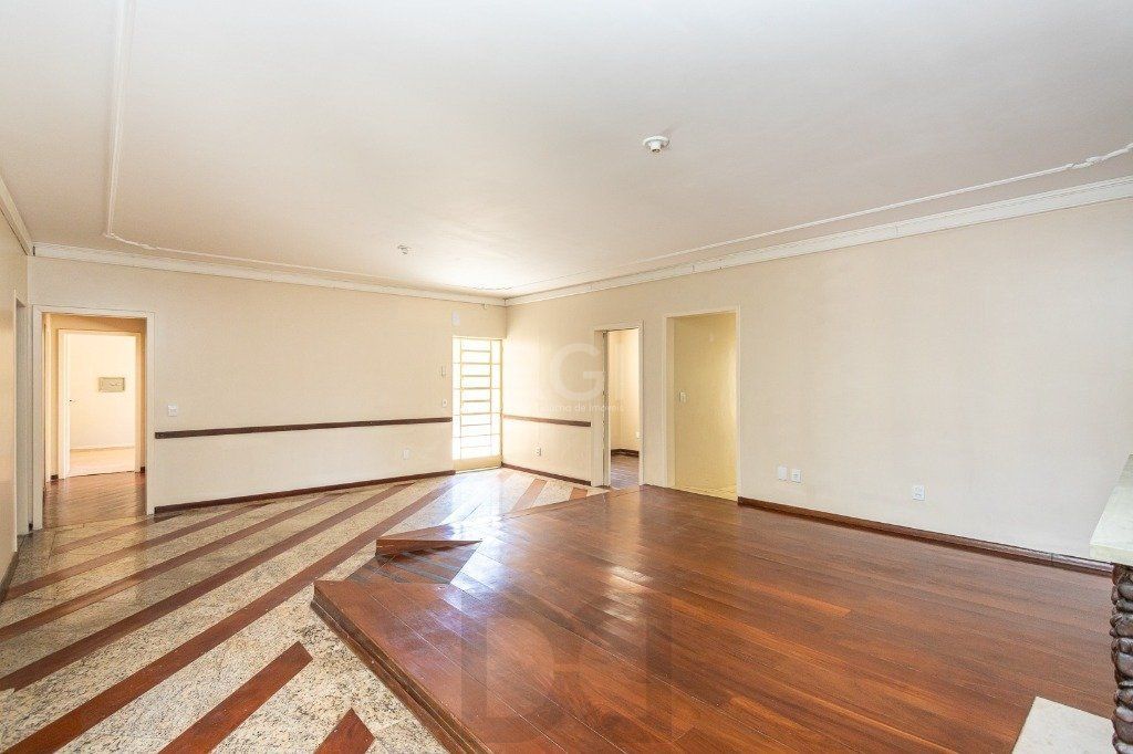 Casa para Venda - 740m², 5 dormitórios, sendo 1 suites, 3 vagas - Vila Assunção — foto 5