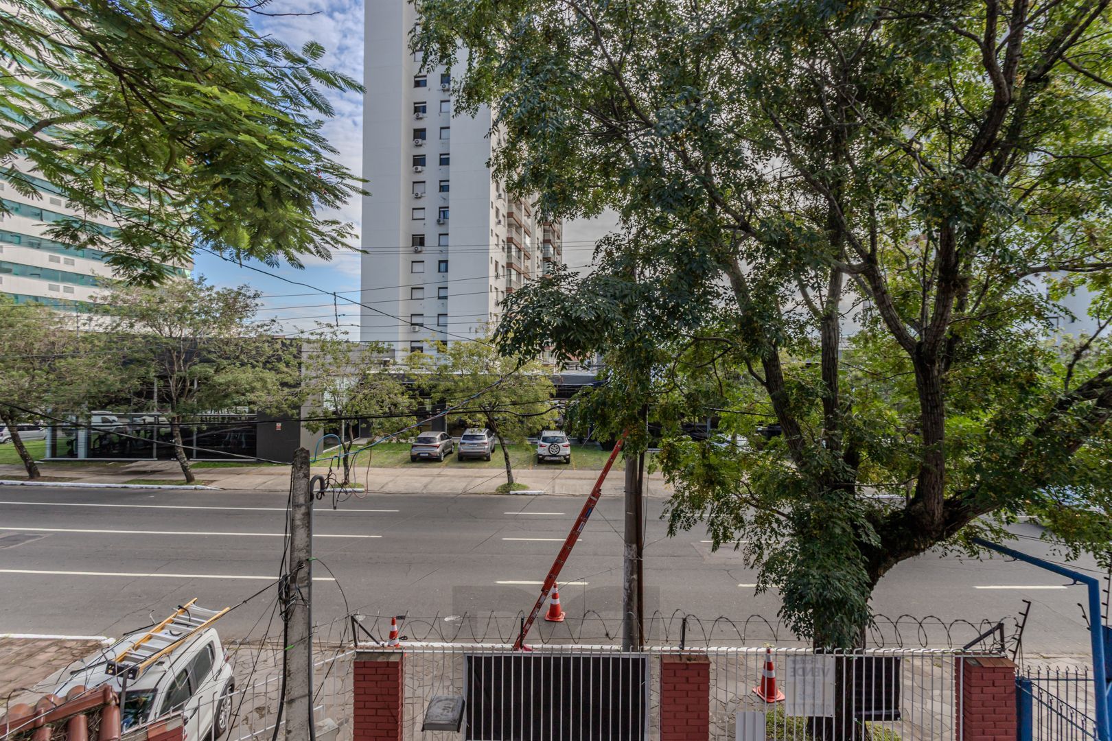 Prédio Comercial no Passo D'areia com 8 dormitórios e 8 vagas — foto 44