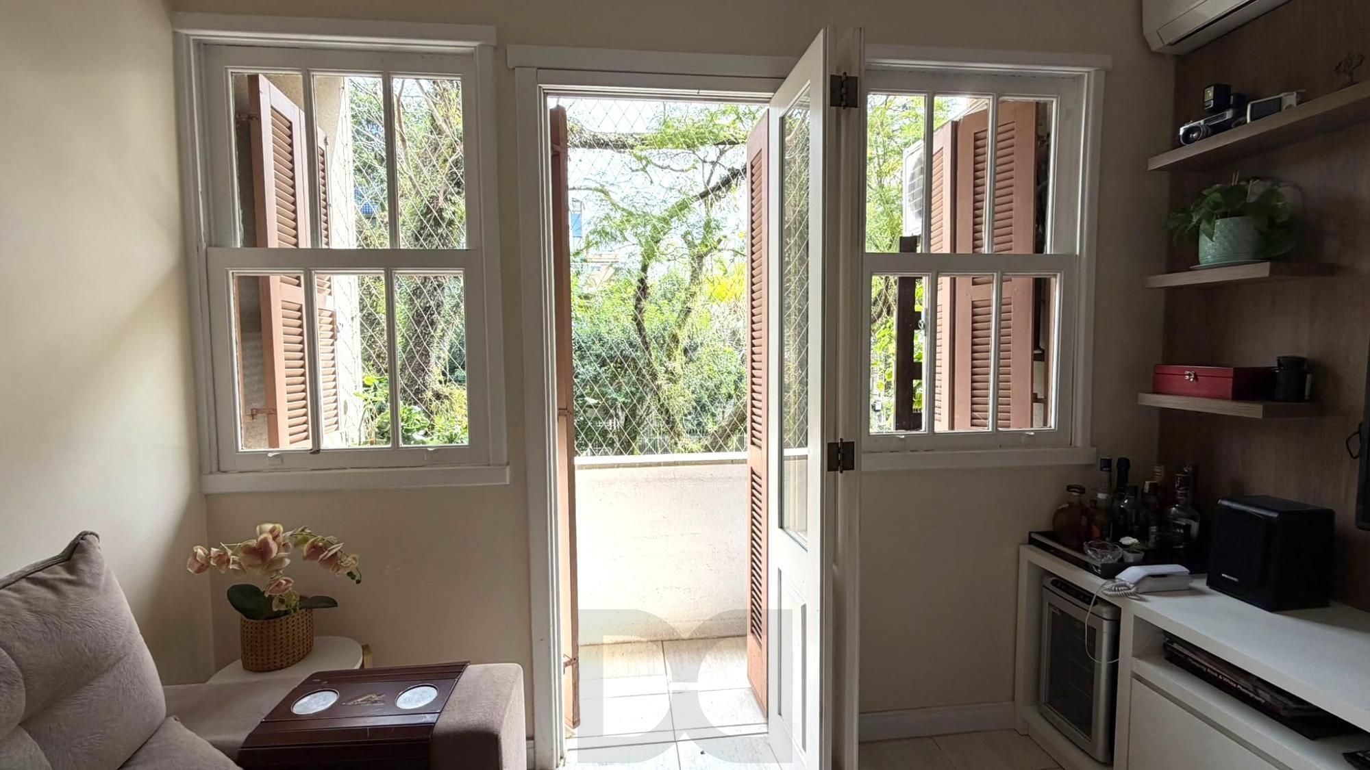 Apartamento no bairro Petrópolis de 2 dormitórios — foto 6
