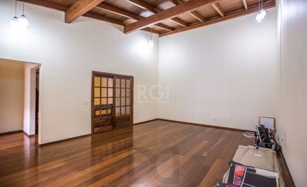 Casa para Venda - 309m², 3 dormitórios, sendo 1 suites, 3 vagas - Medianeira — foto 11
