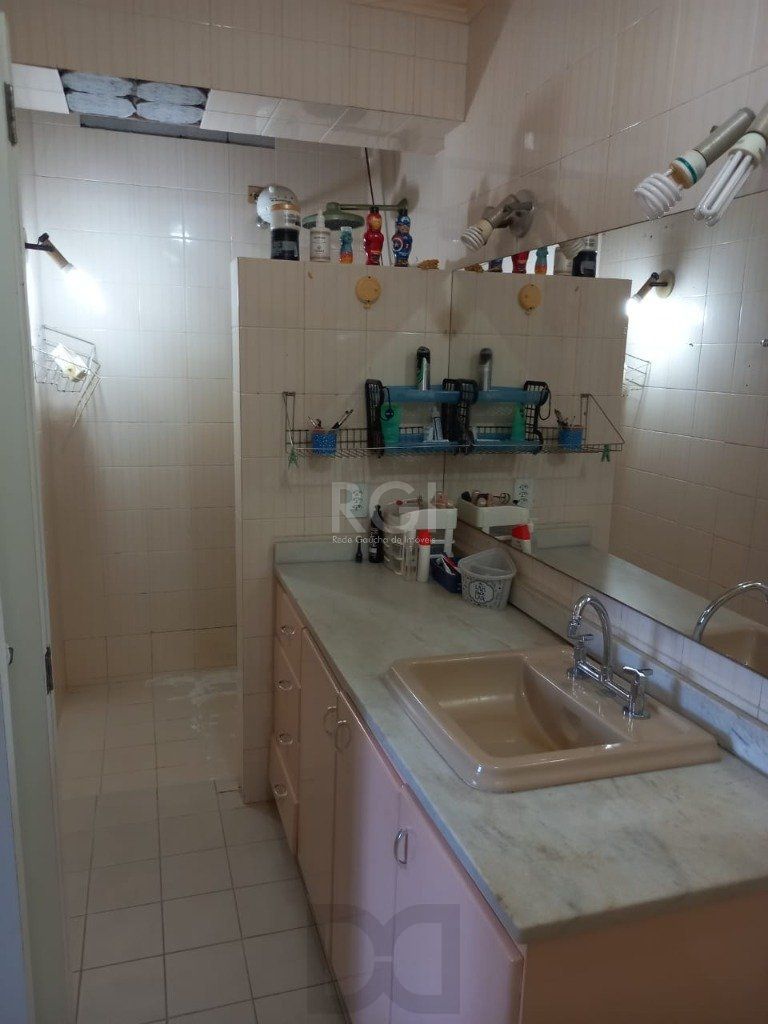 Casa para Venda de 3 dormitórios 6 vagas no bairro Chácara das Pedras — foto 17