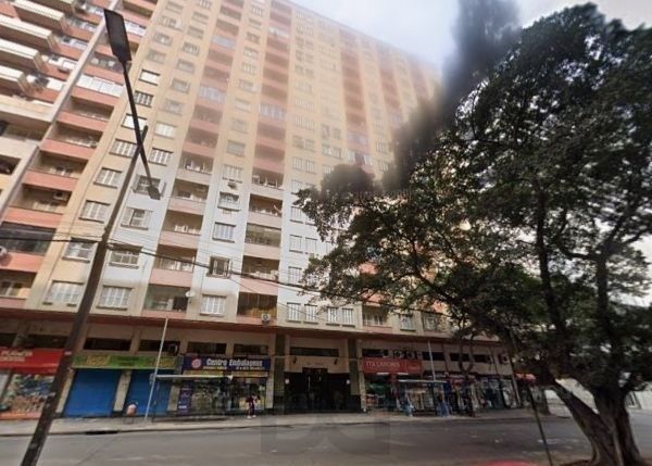 Apartamento no Centro de 3 dormitórios DESOCUPADO — foto 1