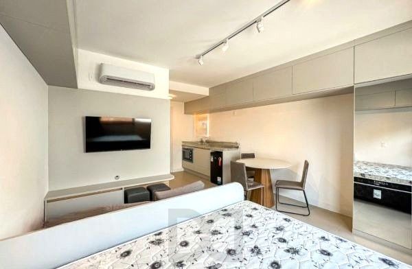 Apartamento estilo LOFT no bairro Mont Serrat mobiliado com vaga — foto 3