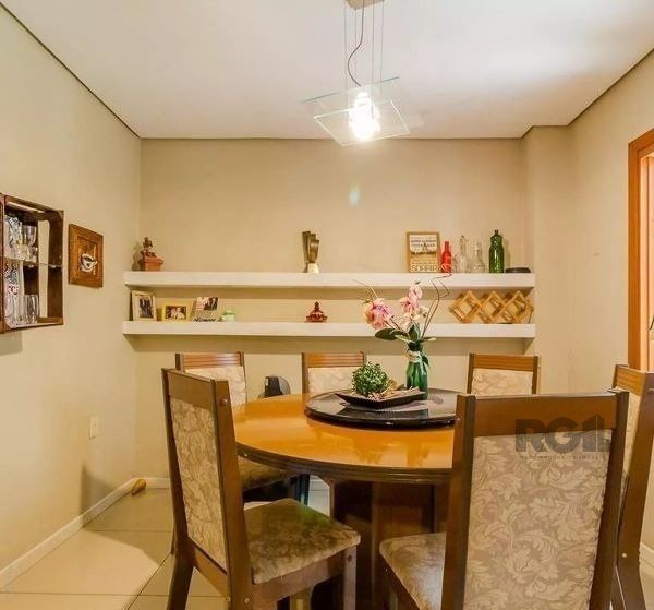 Casa sobrado no Partenon de 4 dormitórios e 2 vagas — foto 9