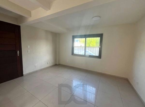 Casa em condominio fechado de 3 dormitórios e vaga DESOCUPADA — foto 2