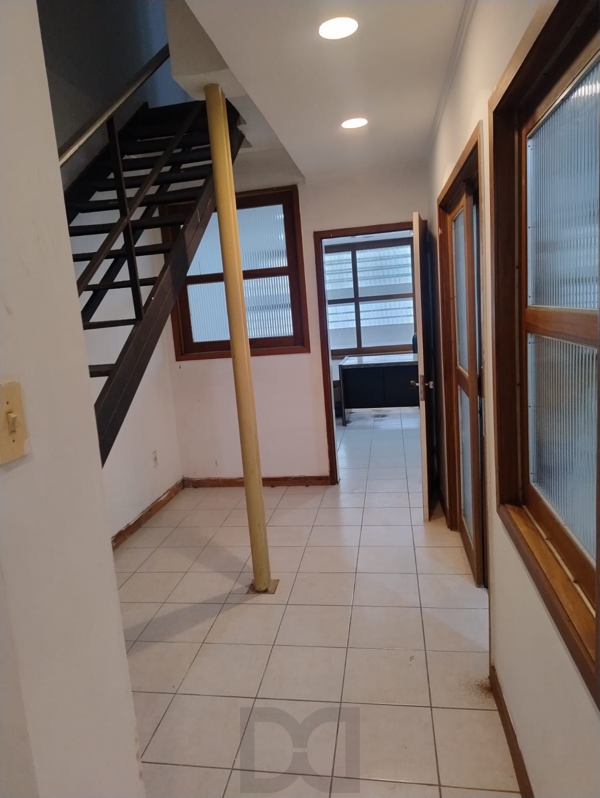 CASA MISTA COMERCIAL NO TÉRREO E RESIDENCIAL EM CIMA — foto 17