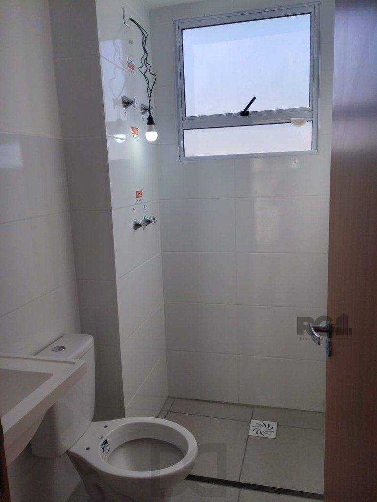 Apartamento 02 dormitórios e 01 vaga, no bairro Alto Petrópolis, em Porto Alegre RS. — foto 10