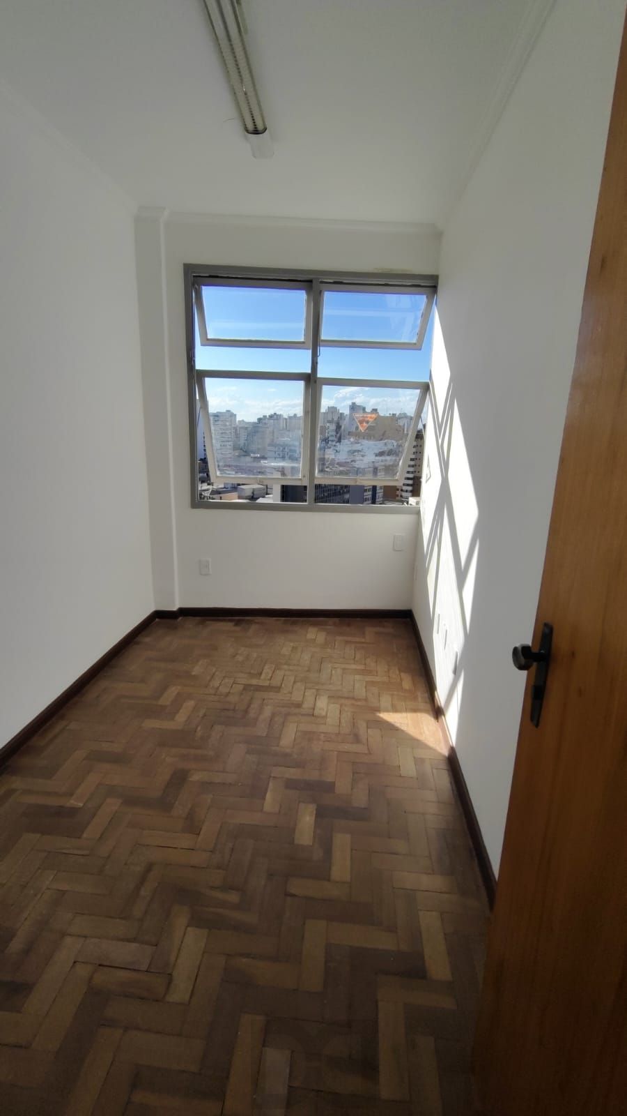 Sala comercial à venda/Porto Alegre/ Bom Fim/ frente HPS/ 70m² PRIVATIVOS — foto 3