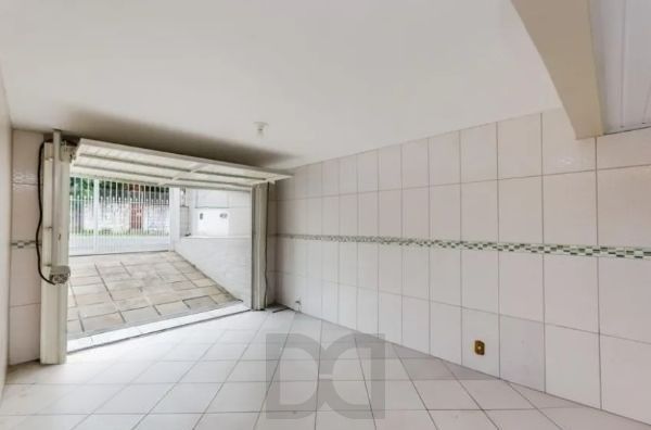 Casa / sobrado no bairro Jardim Itu de 3 dormitórios e pátio com piscina — foto 27