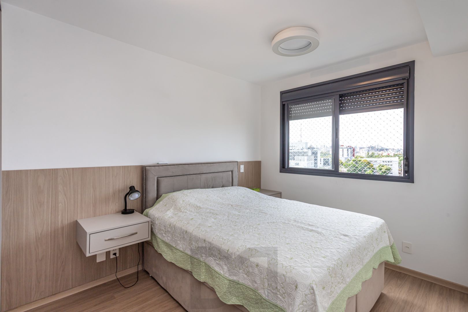 Apartamento 02 dormit com suíte e 01 vaga, no bairro Azenha, em Porto Alegre. — foto 16