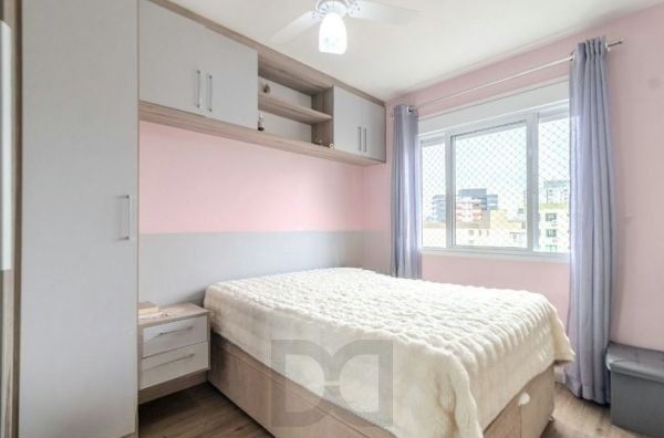 Apartamento de 2 dormitórios 2 vagas e infra no bairro Floresta — foto 8