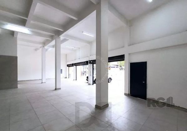 Libertas imobiliária aluga loja na Av. Assis Brasil com 530m²-Passo D`areia — foto 3