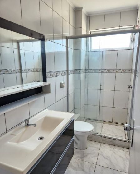 Apartamento no Menino Deus de 2 dormitórios DESOCUPADO — foto 7