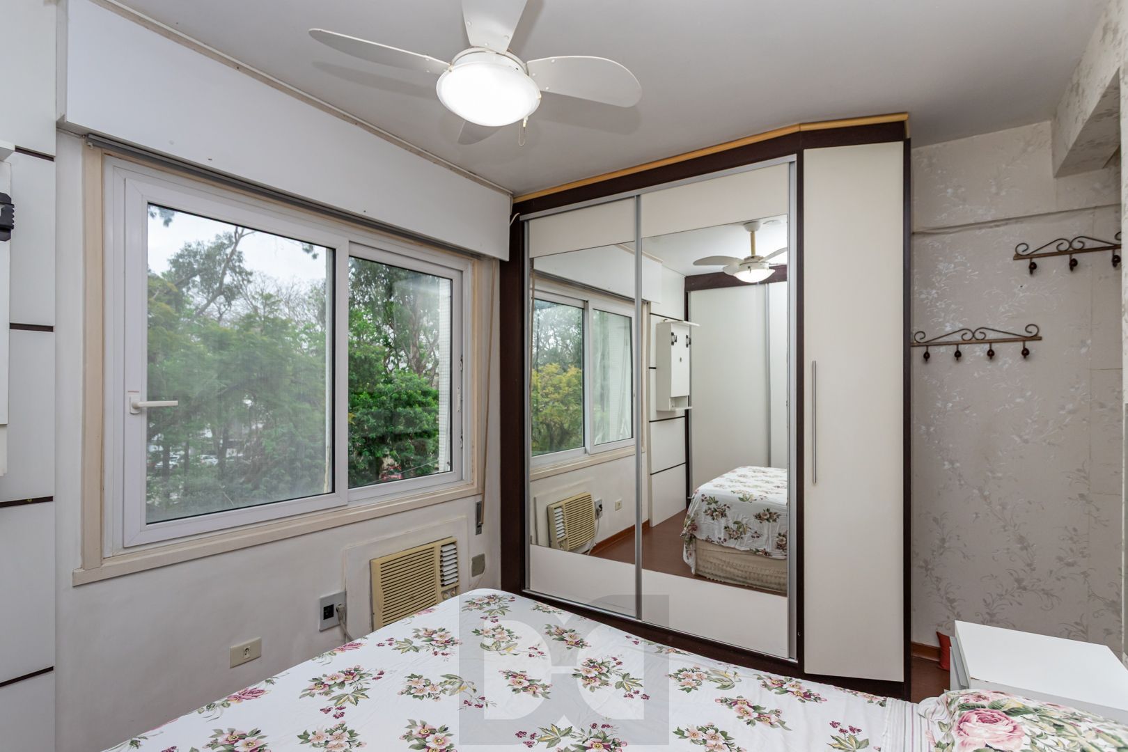 Apartamento no bairro Santa Cecilia de 2 dormitórios e vaga - DESOCUPADO — foto 21
