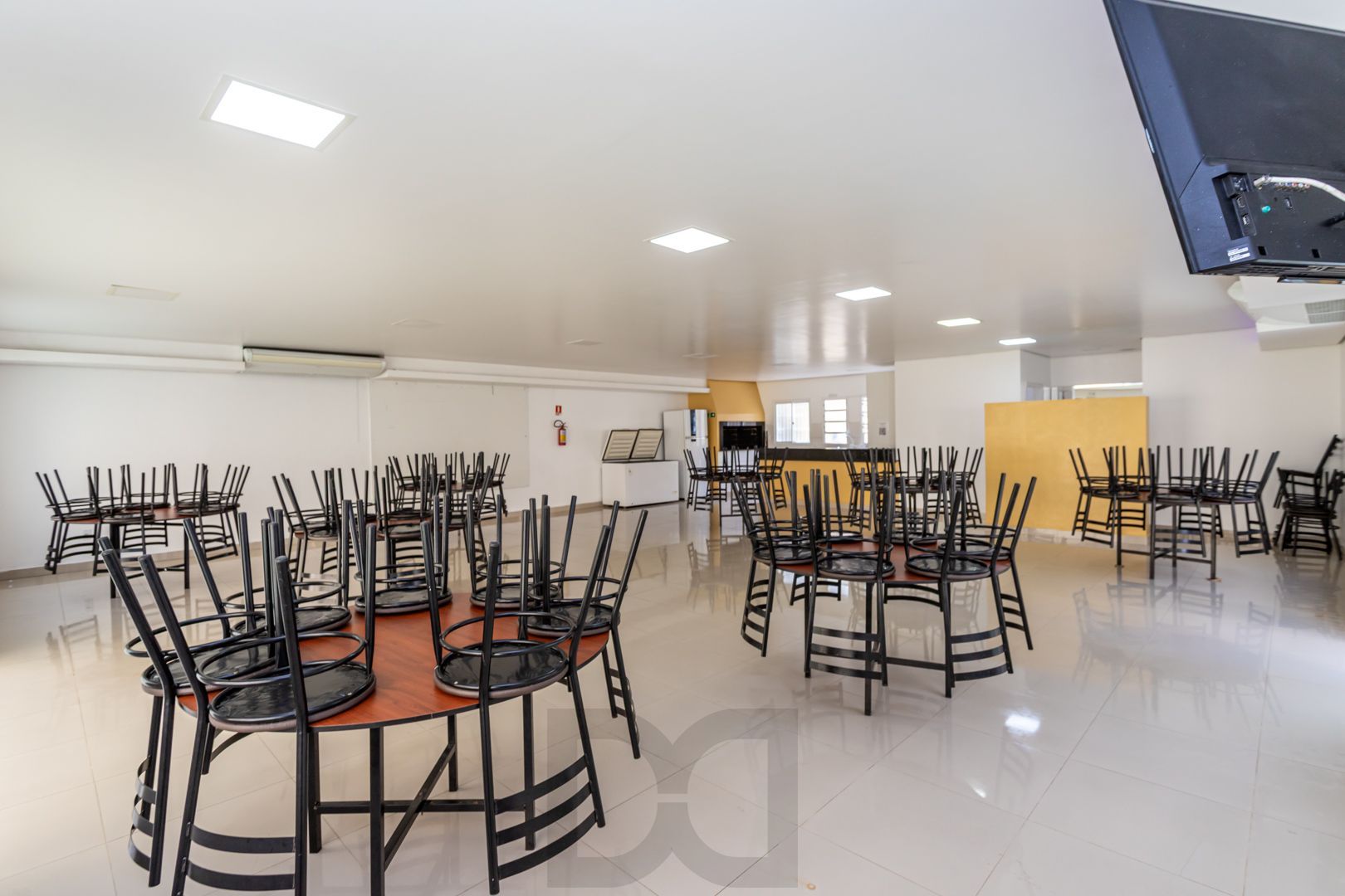 Apartamento no Humaitá de 2 dormitórios DESOCUPADO — foto 27