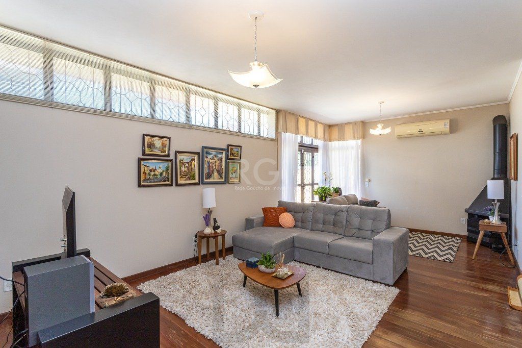 Casa no bairro Petrópolis de 3 dormitórios — foto 3