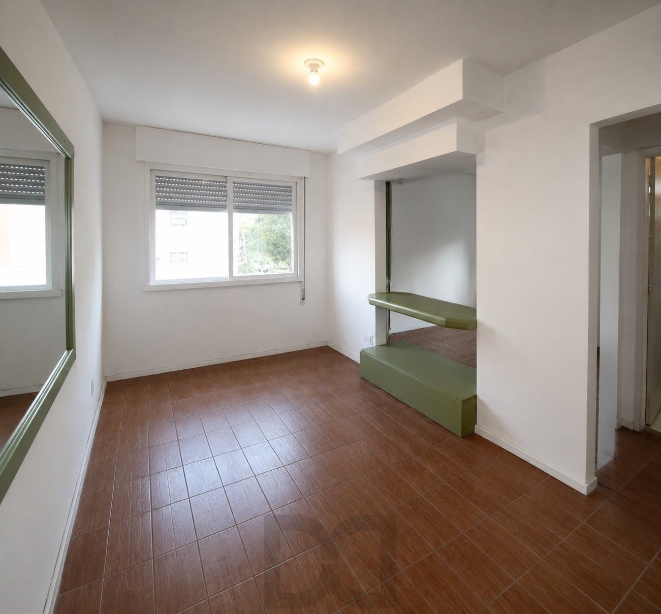 Apartamento no Petrópolis de 1 dormitório DESOCUPADO — foto 2