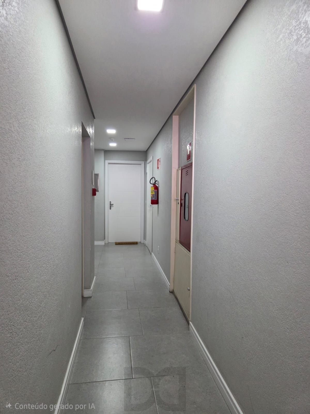 APTO COM 2 DORMITORIOS E BOX, BAIRRO PETROPOLIS — foto 14
