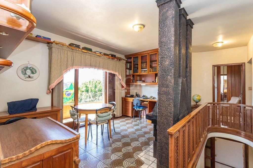Casa sobrado no Partenon de 3 dormitórios e amplo pátio — foto 30