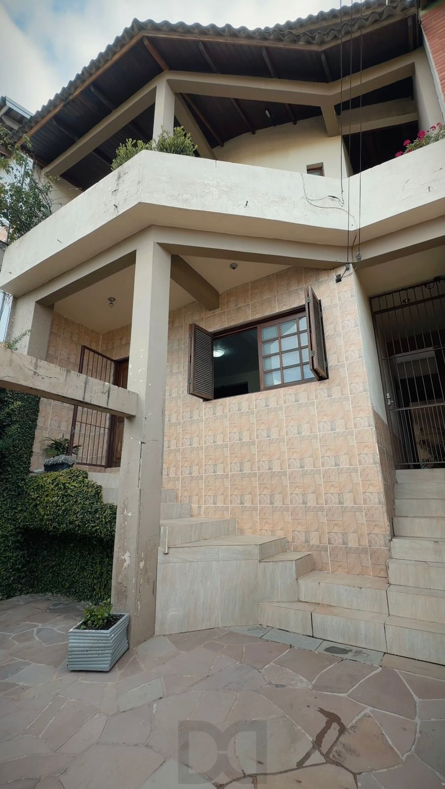 Excelente casa para venda com edicula e sotão. Entrar e morar! — foto 4
