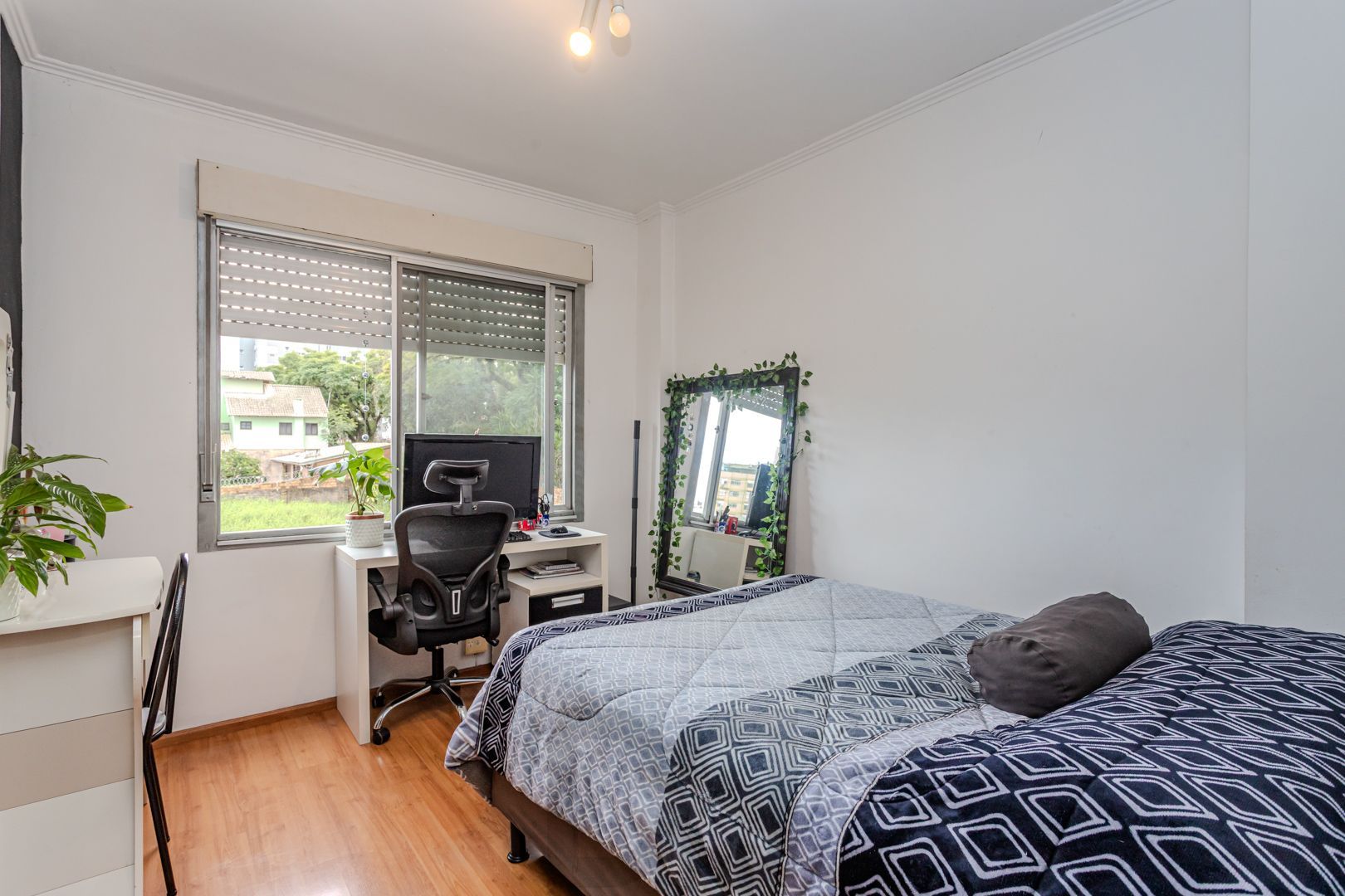 Apartamento de 2 dormitórios no bairro Cristal — foto 13