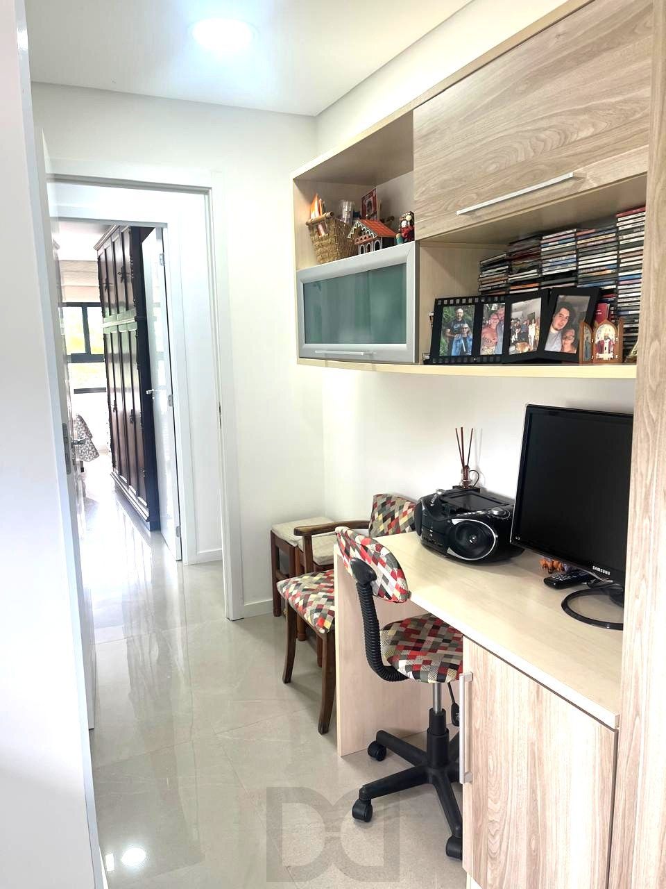 Apartamento no bairro Cristal de 2 dormitórios e vaga MOBILIADO — foto 19