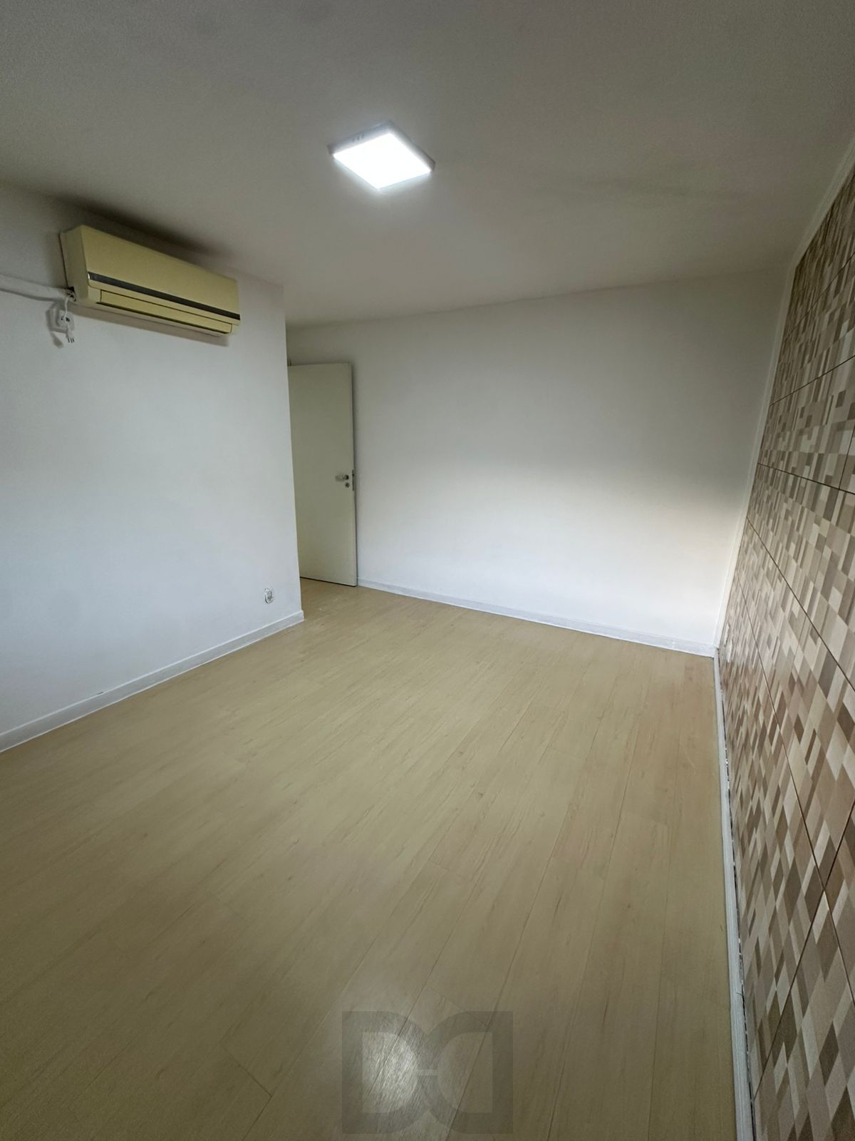 Apartamento com 3 Quartos, térreo com pátio privativo, 1 vaga coberta à Venda, 88m² privativos, só R$ 299.000 — foto 14