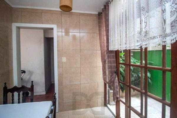 Apartamento TÉRREO com pátio no Menino Deus de 2 dormitórios e vaga rotativa — foto 27