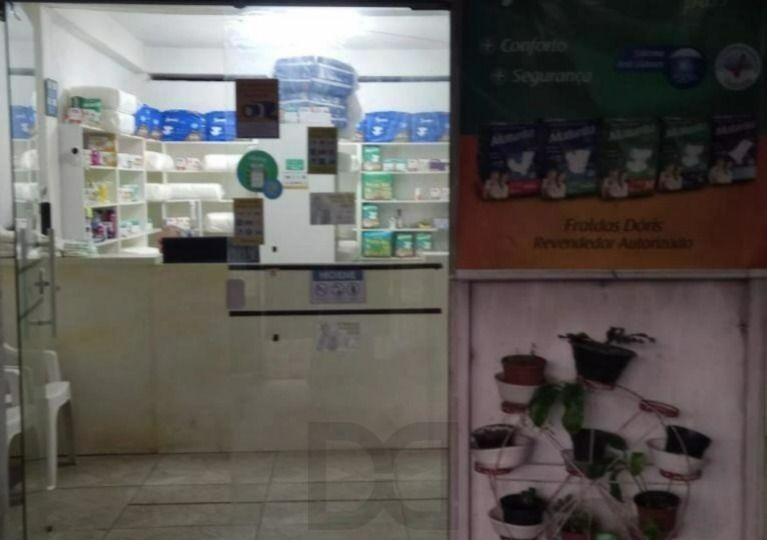 EXCELENTE IMÓVEL PARA FINS COMERCIAL — foto 2