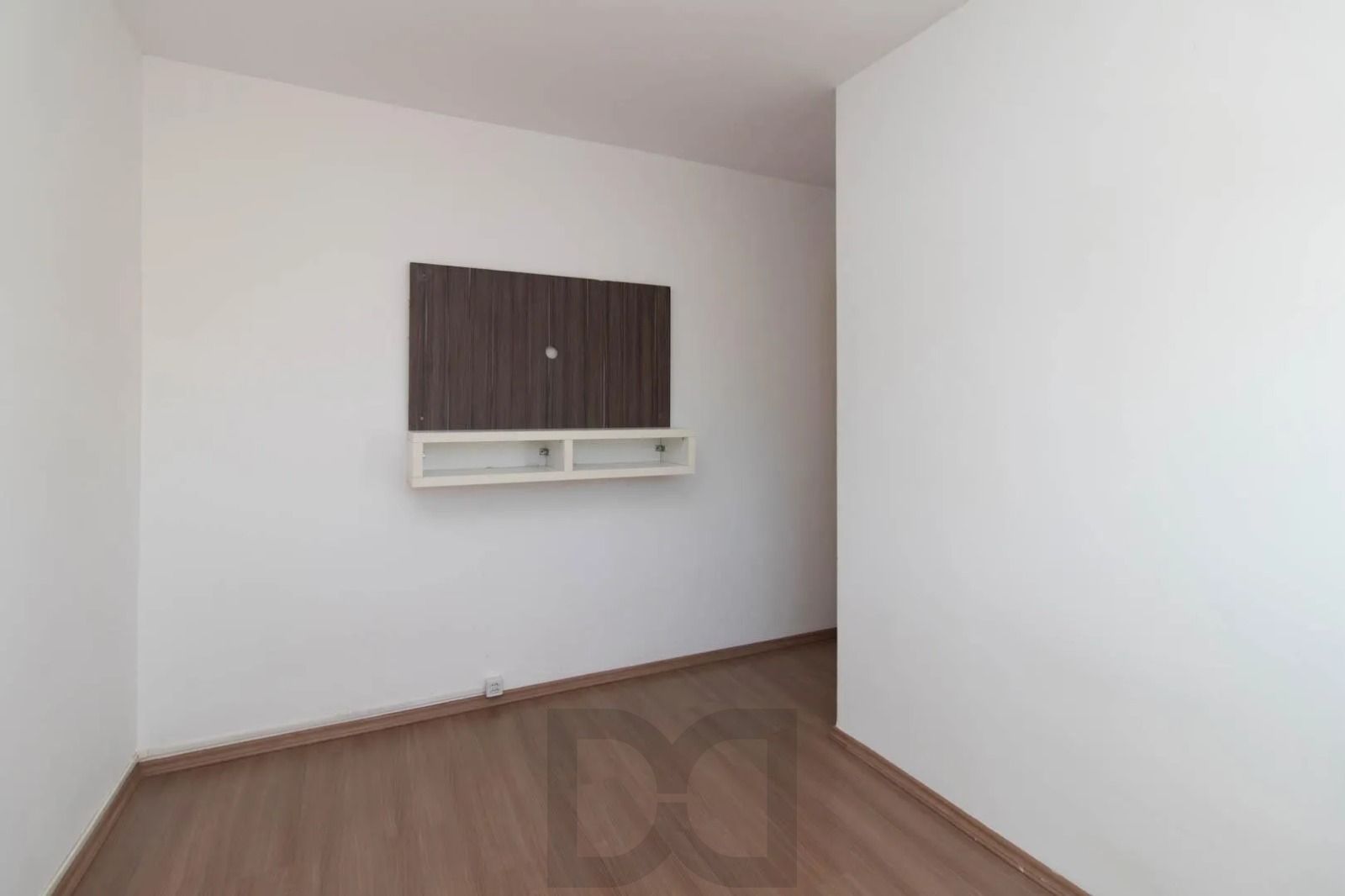 2 DORMITÓRIOS, REFORMADO C/VAGA E INFRA COMPLETA — foto 10