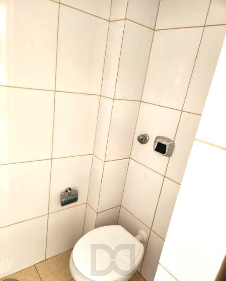 Apartamento no Menino Deus de 2 dormitórios DESOCUPADO — foto 16
