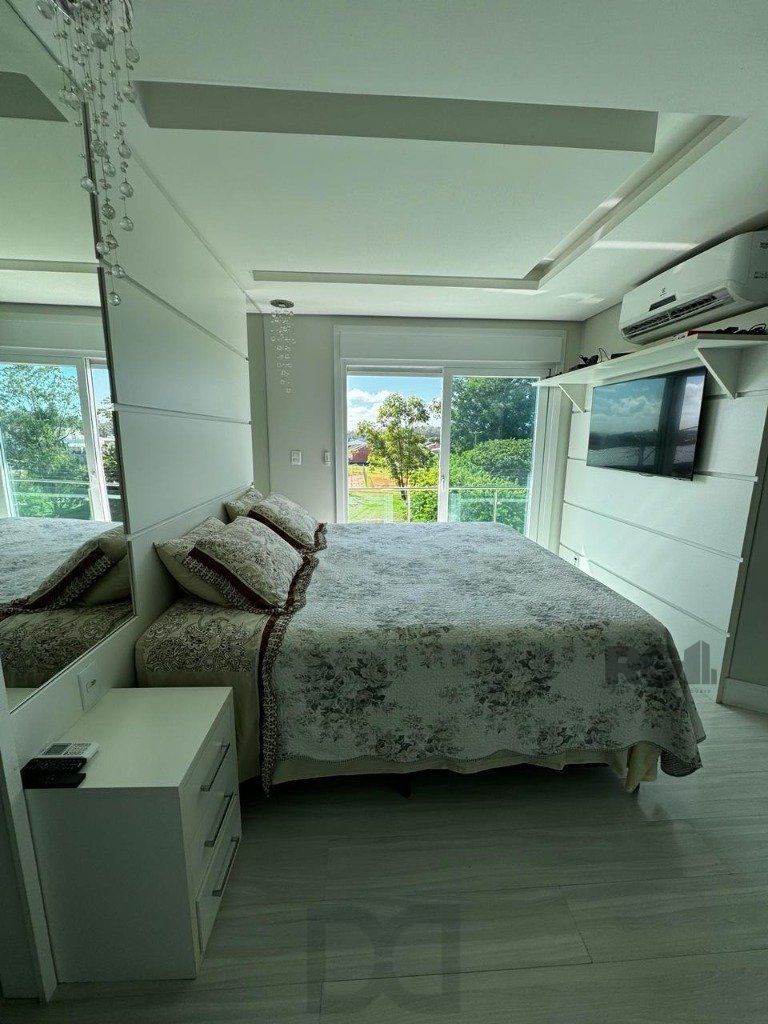 Casa de altíssimo padrão na zona norte de Porto Alegre. — foto 20